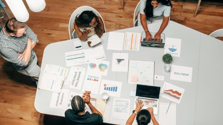 Affiliate Partnerships 101: How to Forge Profitable Relationships - Tips For Effective Affiliate Marketing Partnerships
