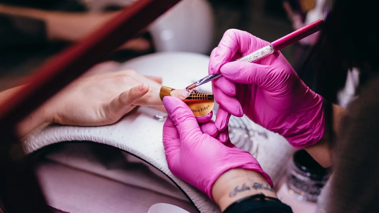 Top 17 Best Nail Affiliate Programs for Beauty Content Creators in 2025